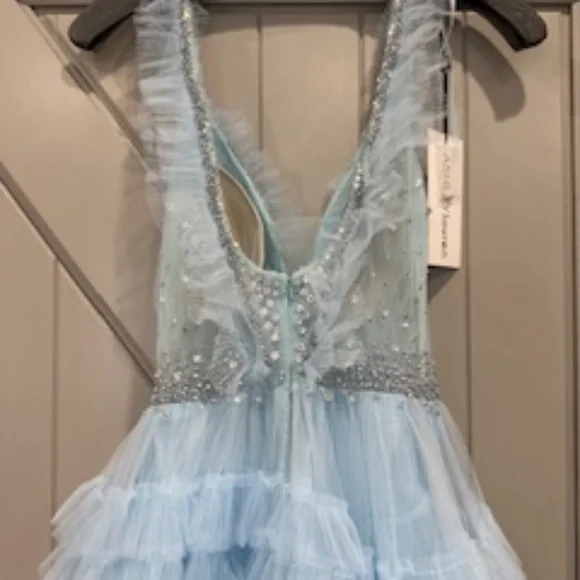 Ashley Lauren Style #11142 - Picture 6 of 6